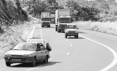 搭中國快車,促非洲發展